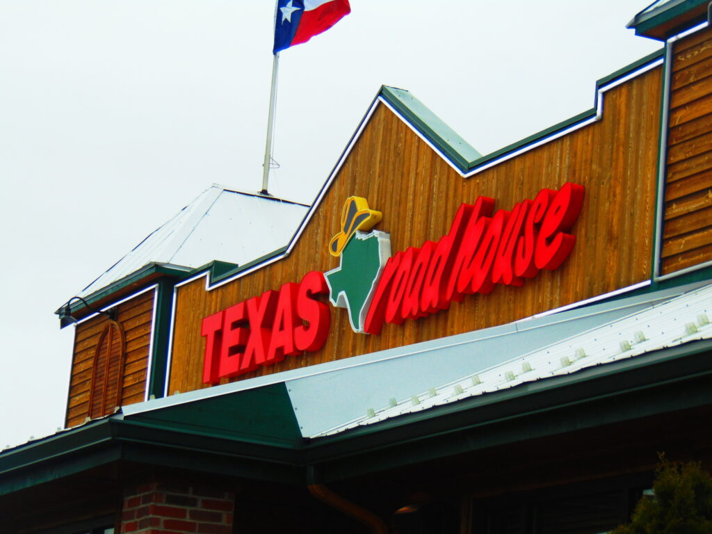 Does Texas Roadhouse take reservations?