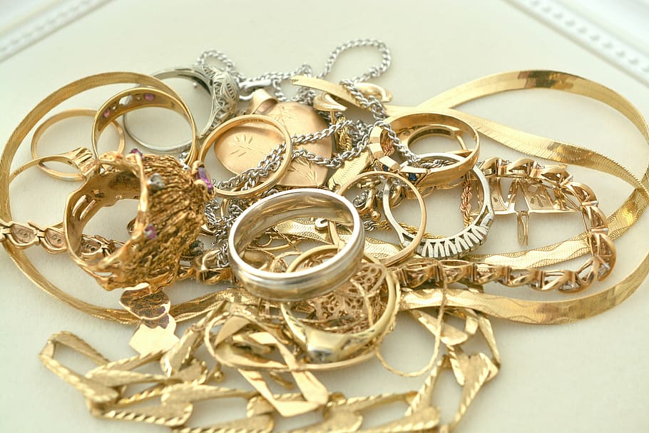 Where To Buy And Sell 14 Karat Gold Jewelry?